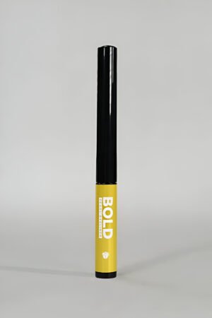 Delineador perlado tono dorado